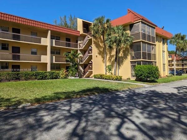 3390 Foxcroft Rd, Unit C212, Miramar, FL 33025