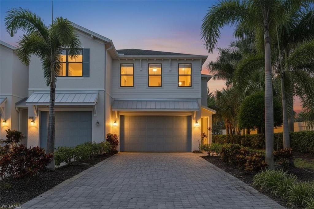 12940 Pembroke Dr, Naples, FL 34105 Main Photo