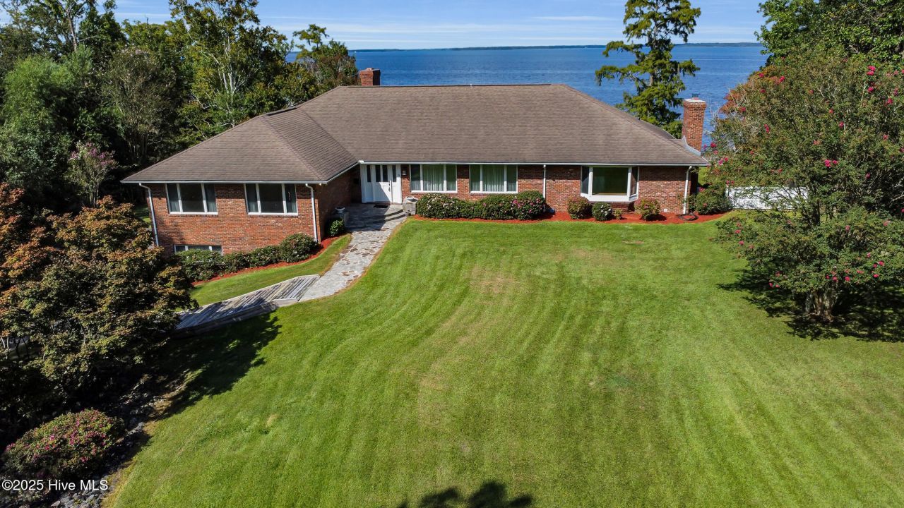 110 Balboa Court, New Bern, NC 28560 Main Photo