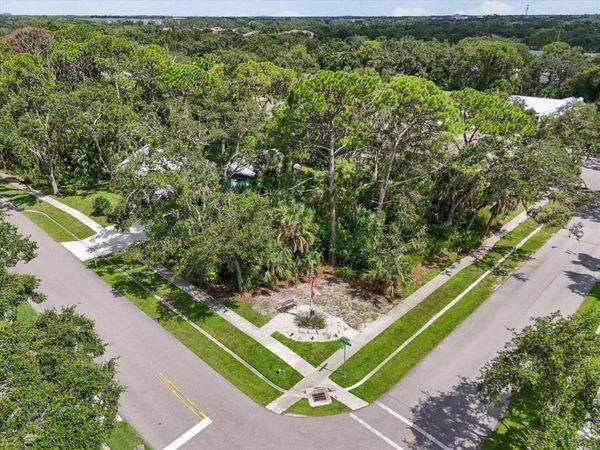 BENT OAK DRIVE, SARASOTA, FL 34232