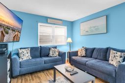 111 16th Ave. N photo 4