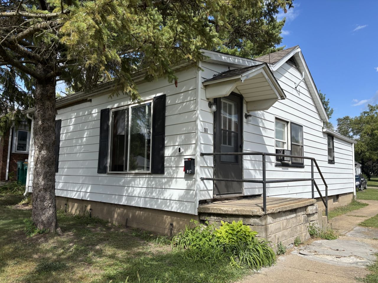 917 Johnson Street, Streator, IL 61364 Main Photo