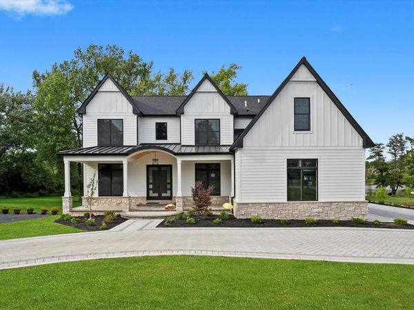 15W670 83rd Street, Burr Ridge, IL 60527