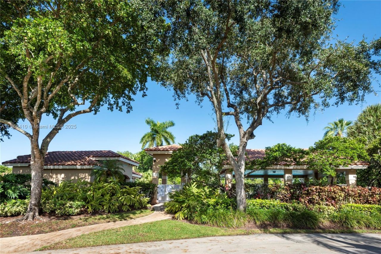 1426 Seagrape Cir, Weston, FL 33326 Photo