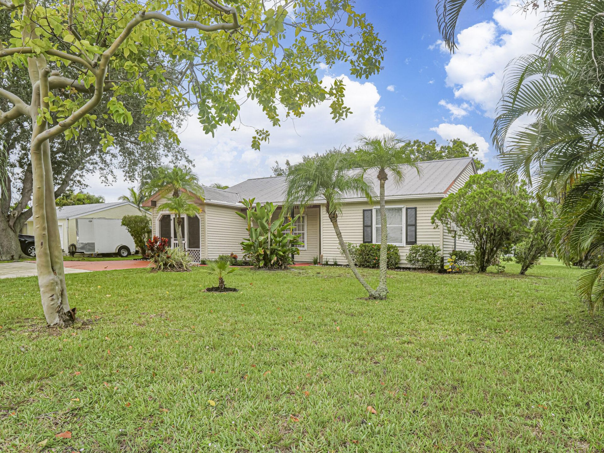 2050 SE West Dunbrooke Circle, Port Saint Lucie, FL 34952 Photo