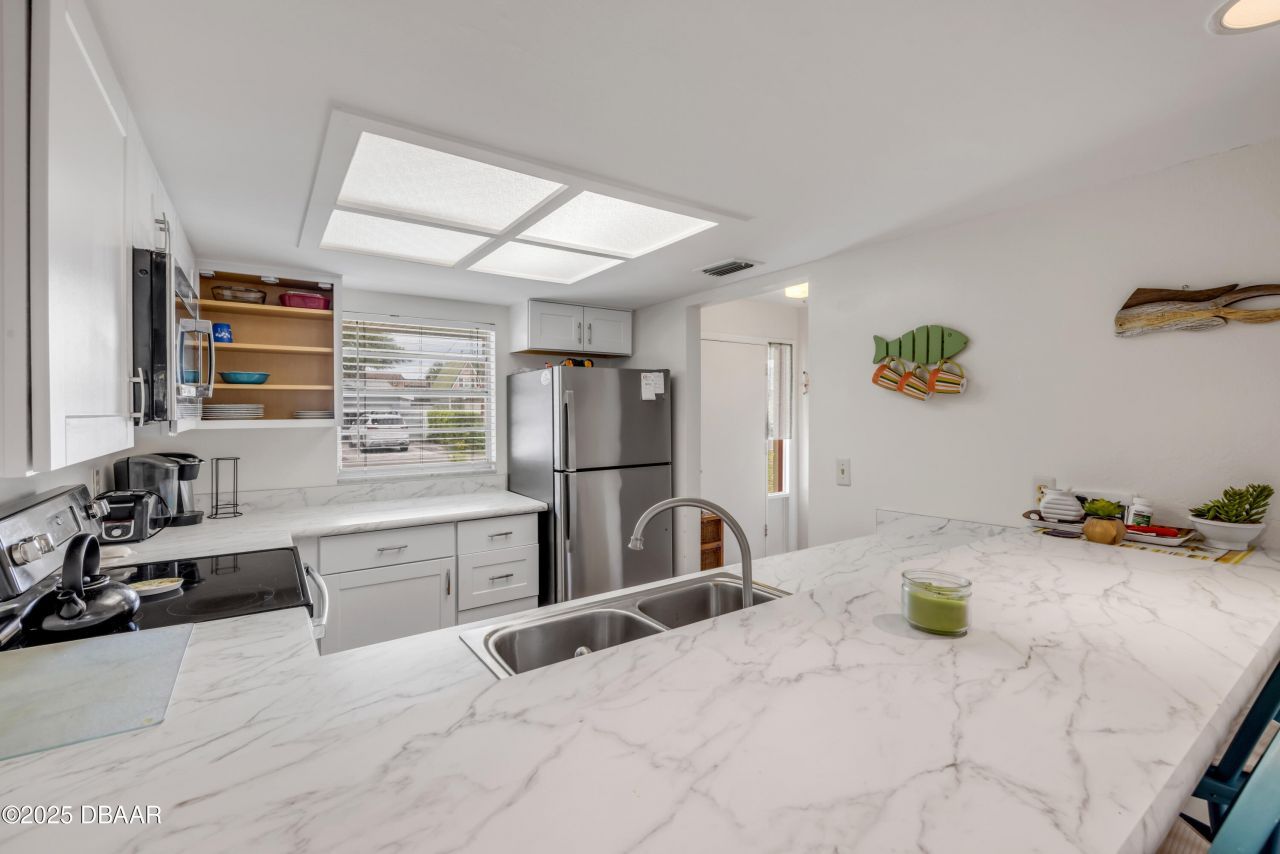 319 Columbus Avenue, New Smyrna Beach, FL 32169 Photo