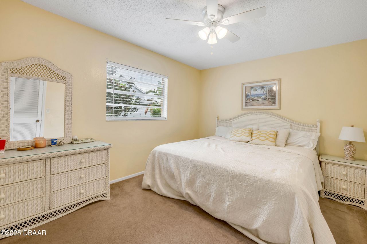 319 Columbus Avenue, New Smyrna Beach, FL 32169 Photo