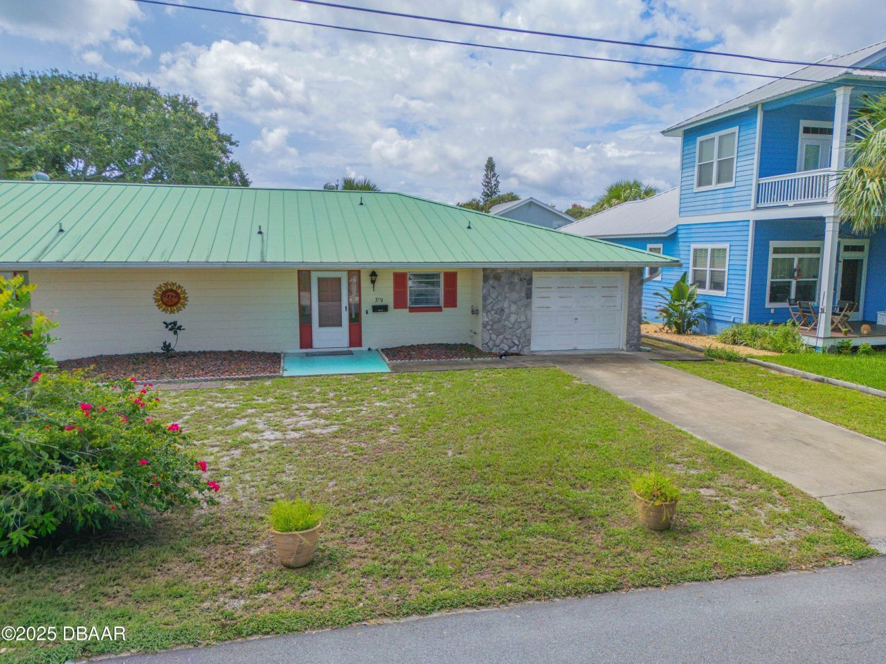 319 Columbus Avenue, New Smyrna Beach, FL 32169 Photo