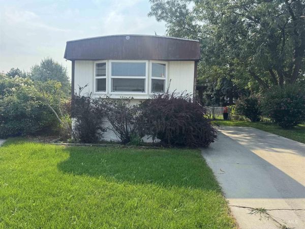 10369 W Florence Ln, Boise, ID 83704