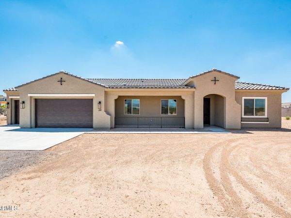 115 E Santa Cruz Drive, Phoenix, AZ 85085