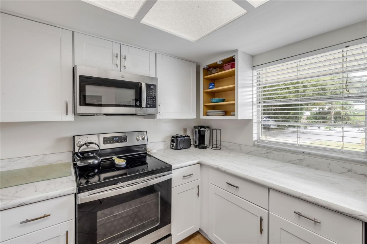 319 Columbus Avenue, New Smyrna Beach, FL 32169 Photo