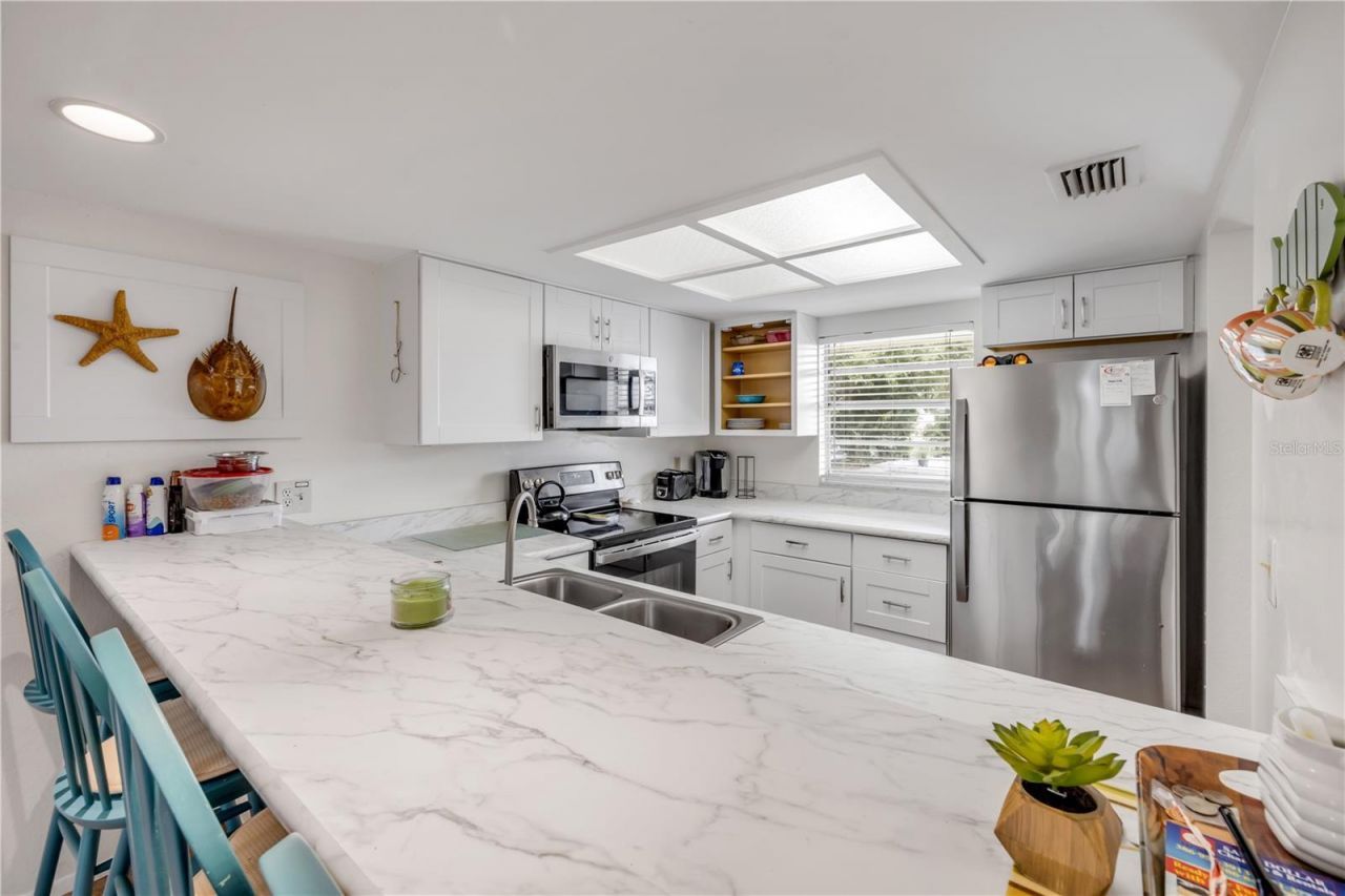 319 Columbus Avenue, New Smyrna Beach, FL 32169 Photo