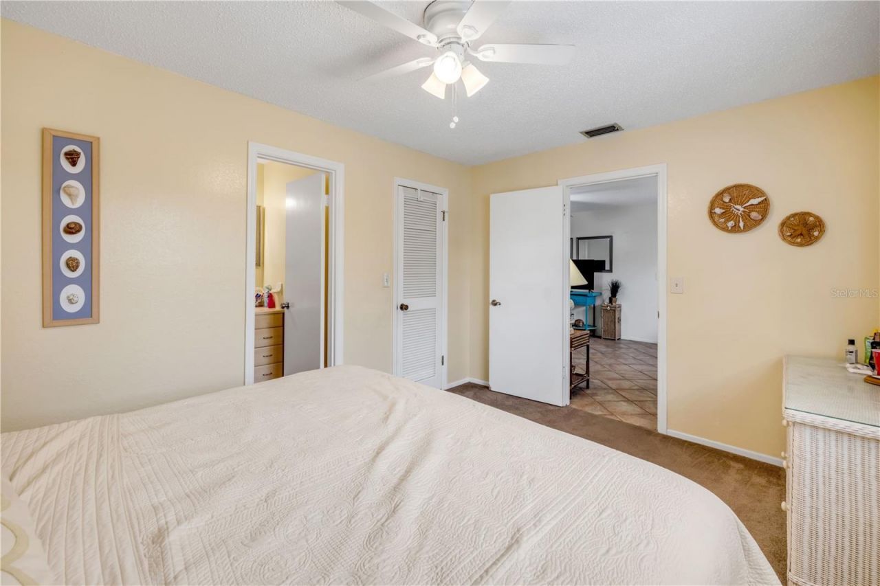 319 Columbus Avenue, New Smyrna Beach, FL 32169 Photo