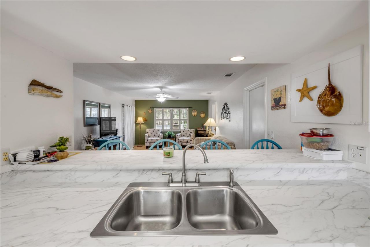 319 Columbus Avenue, New Smyrna Beach, FL 32169 Photo