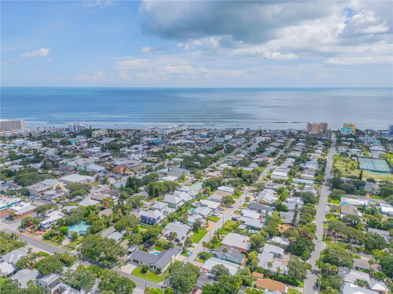 319 Columbus Avenue, New Smyrna Beach, FL 32169 Photo