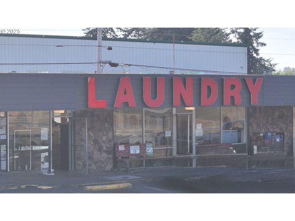 97900 SHOPPING CENTER AVE, Brookings, OR 97415