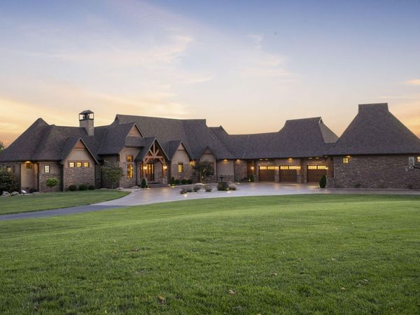 469 Valley Creek Road, Clever, MO 65631