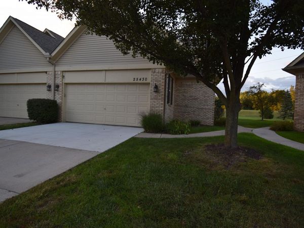 25430 Bohn Court, Flat Rock, MI 48134