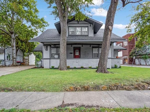 114 W King Street, Sherman, TX 75090