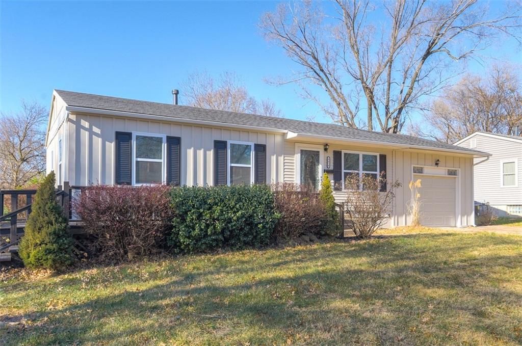 9414 Lewis Avenue, Kansas City, MO 64138 Main Photo