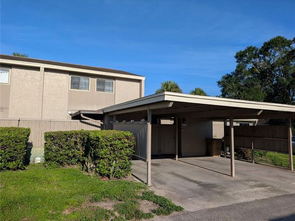 8710 PLUM LANE, TEMPLE TERRACE, FL 33637