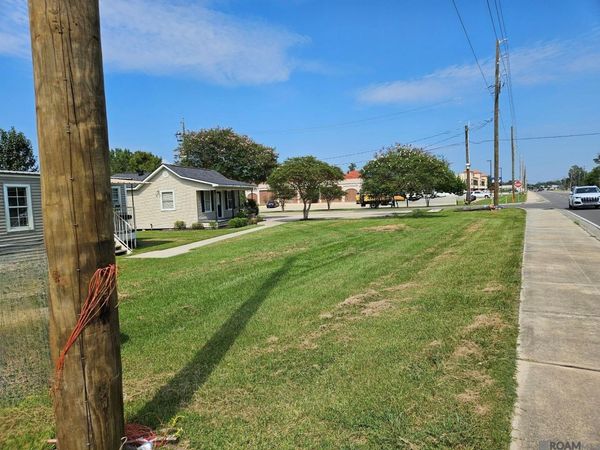 40274 La Hwy 42, Prairieville, LA 70769