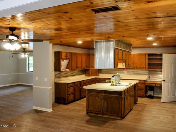 137 Highway 9, Pittsboro, MS 38951