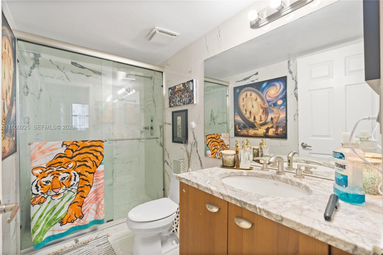 210 174th St, Unit 805, Sunny Isles Beach, FL 33160 Photo