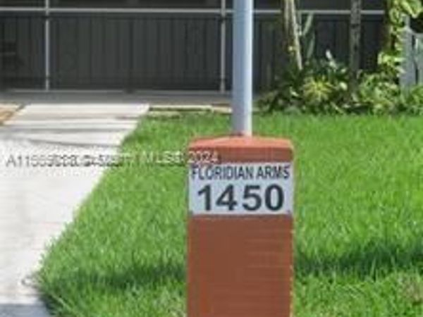 1450 NE 170th St, Unit 102, North Miami Beach, FL 33162