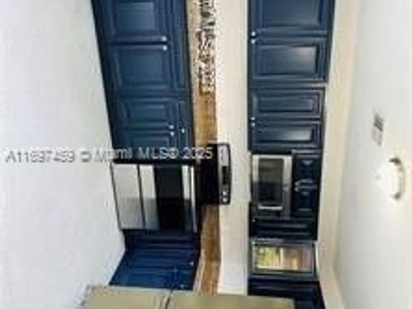 1239 NE 127th St, Unit B, North Miami, FL 33161