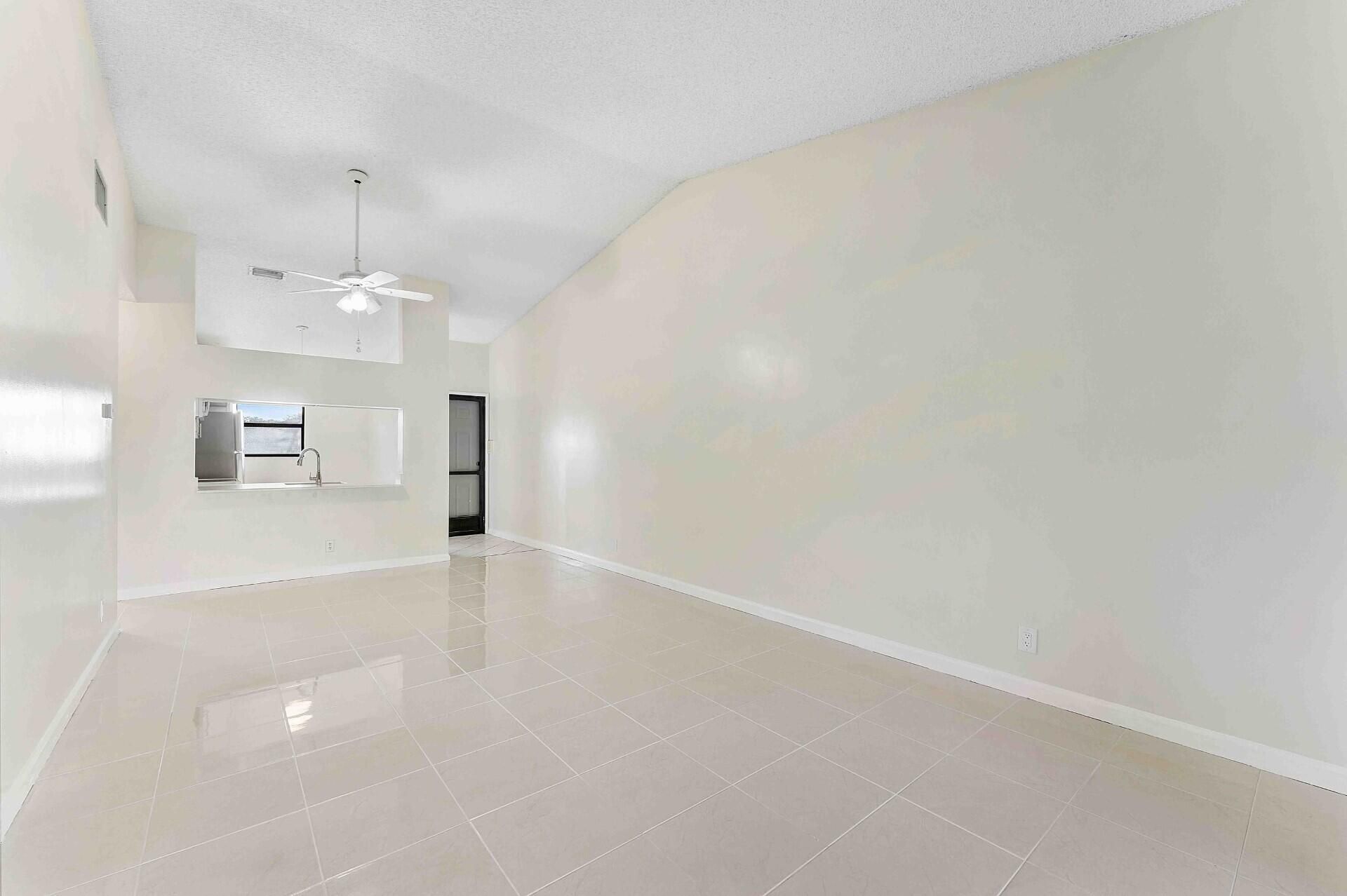 3375 Jaywood Terrace, Unit 2050, Boca Raton, FL 33431 Photo