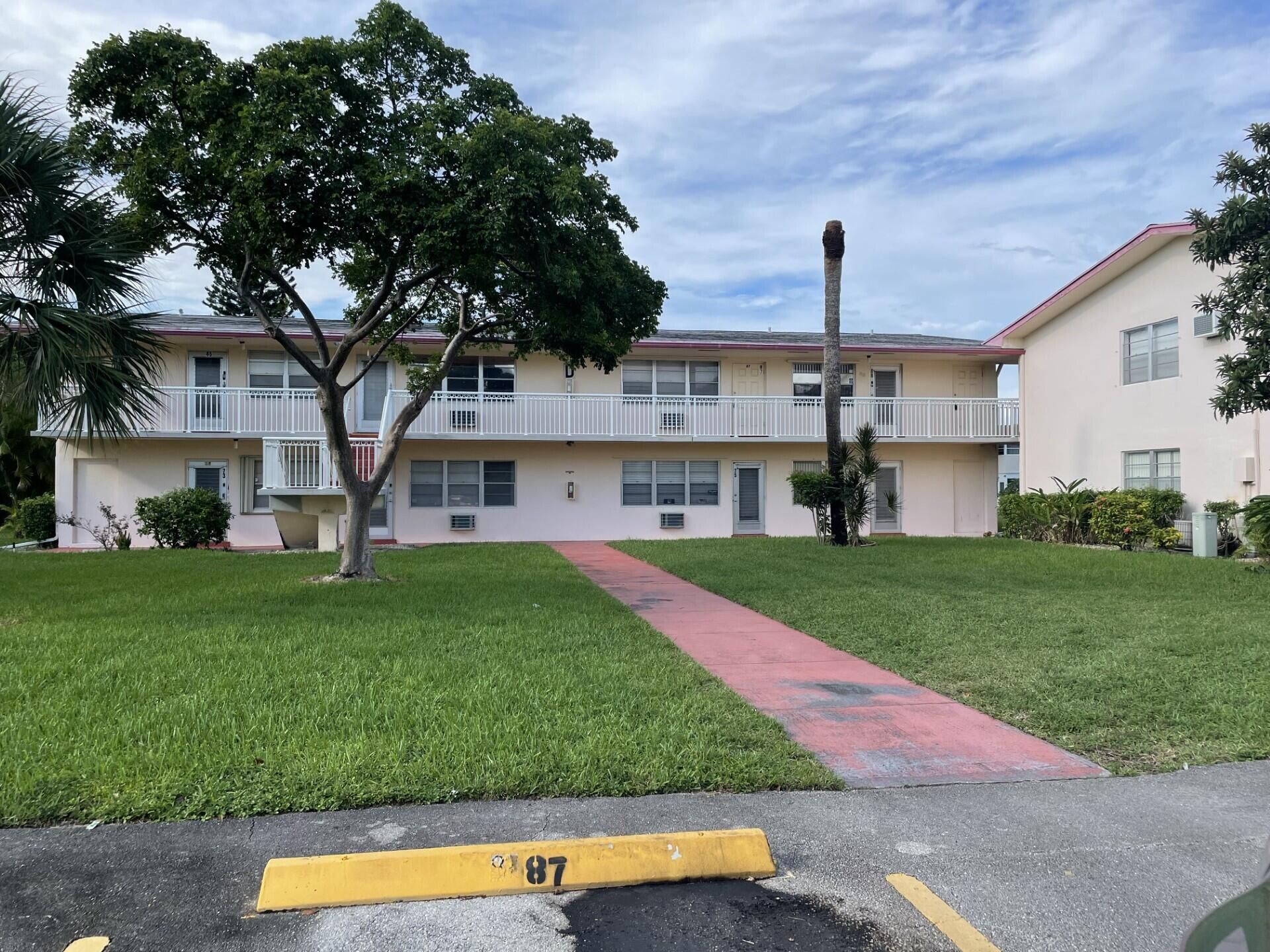 75 Waltham D, West Palm Beach, FL 33417 Photo