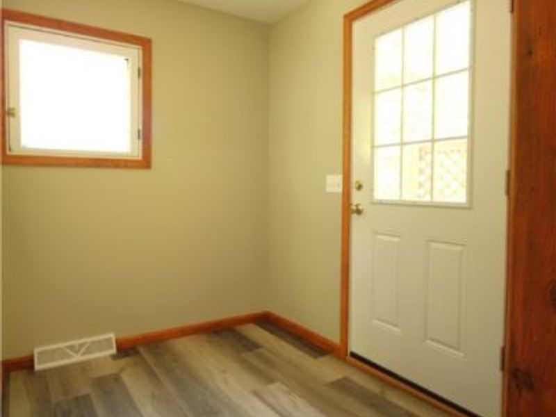 5829 Heather Hedge Drive, Chippewa Lake, OH 44215 Photo 9