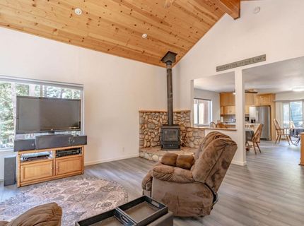 600 Clifford Trail, Lake Almanor, CA 96137 Photo