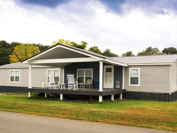 1680 Canal Lane, Dandridge, TN 37725