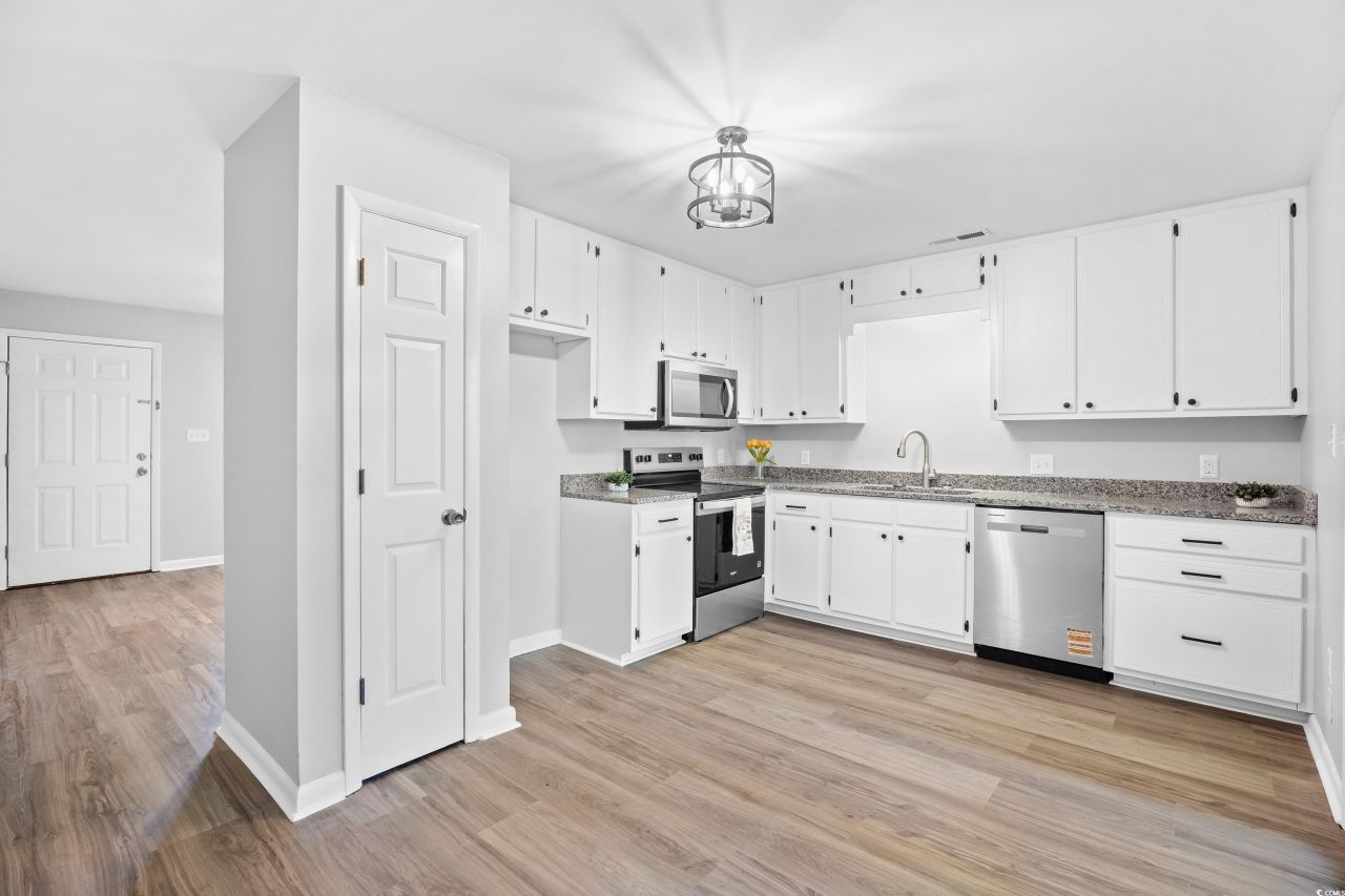 617 Surfside Dr. Photo 15