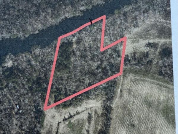 4 Off Sr 1337 On River, Pollocksville, NC 28573