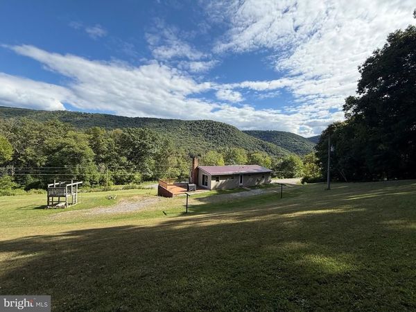 11740 BIG VALLEY PIKE, MILL CREEK, PA 17060