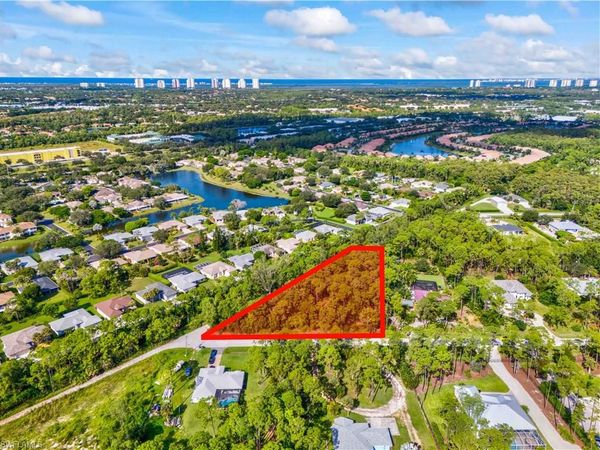 25650 Luci DR , BONITA SPRINGS, FL 34135