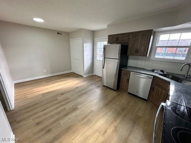 2723 Pease Drive, Unit A106, Rocky River, OH 44116 Photo 2