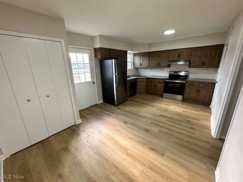 2723 Pease Drive, Unit A106, Rocky River, OH 44116 Photo 3