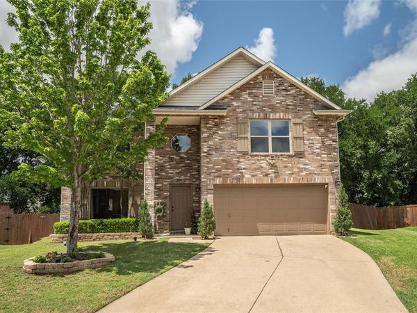 1901 Yellowstone Lane, Corinth, TX 76210