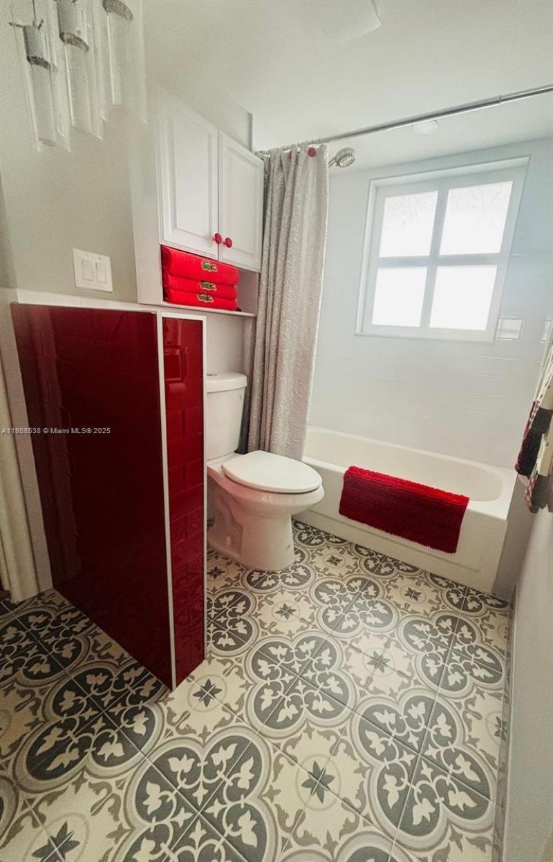 3501 Inverrary Dr, Unit 201, Lauderhill, FL 33319 Photo