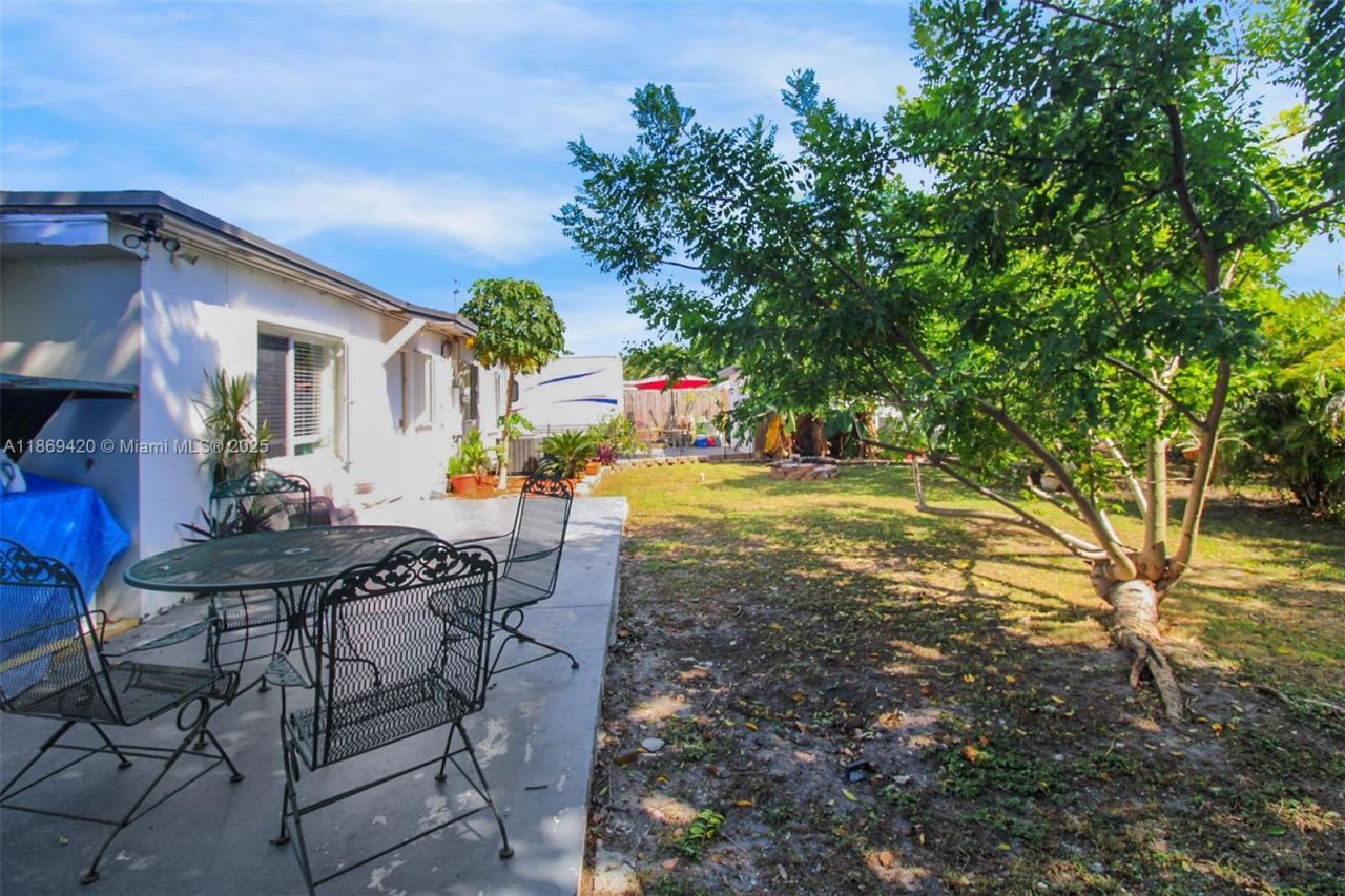 14440 Monroe St, Miami, FL 33176 Photo