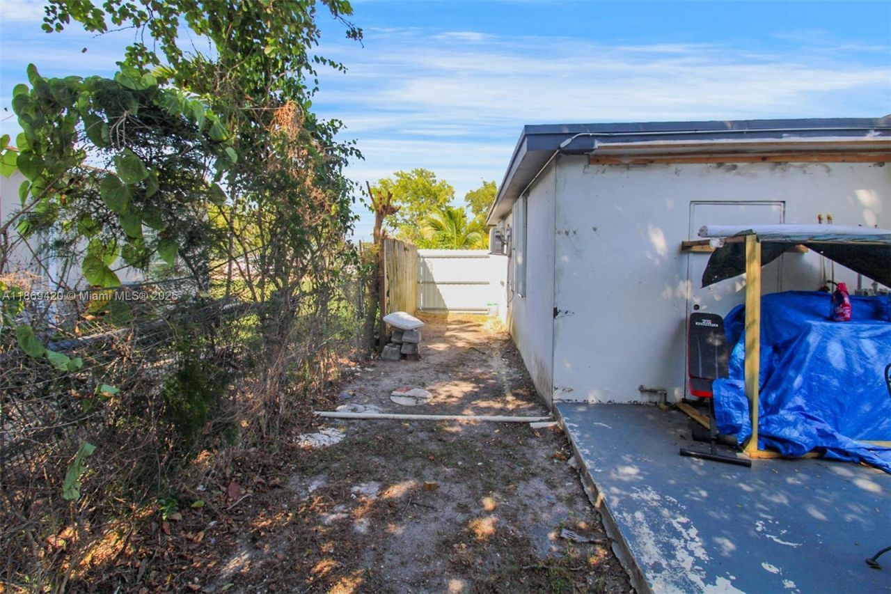 14440 Monroe St, Miami, FL 33176 Photo