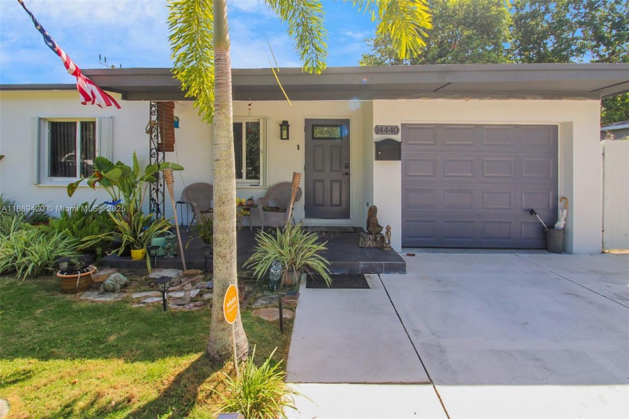 14440 Monroe St, Miami, FL 33176 Photo