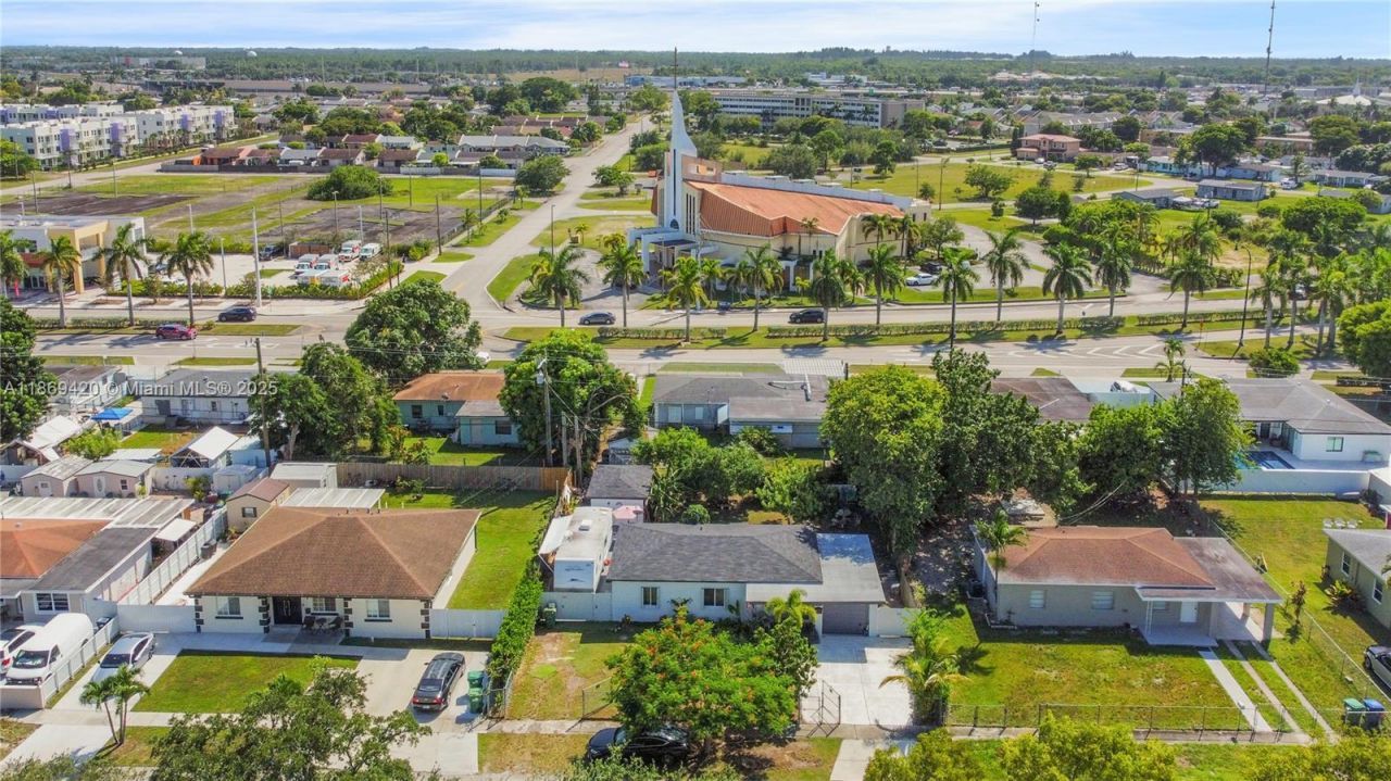 14440 Monroe St, Miami, FL 33176 Photo