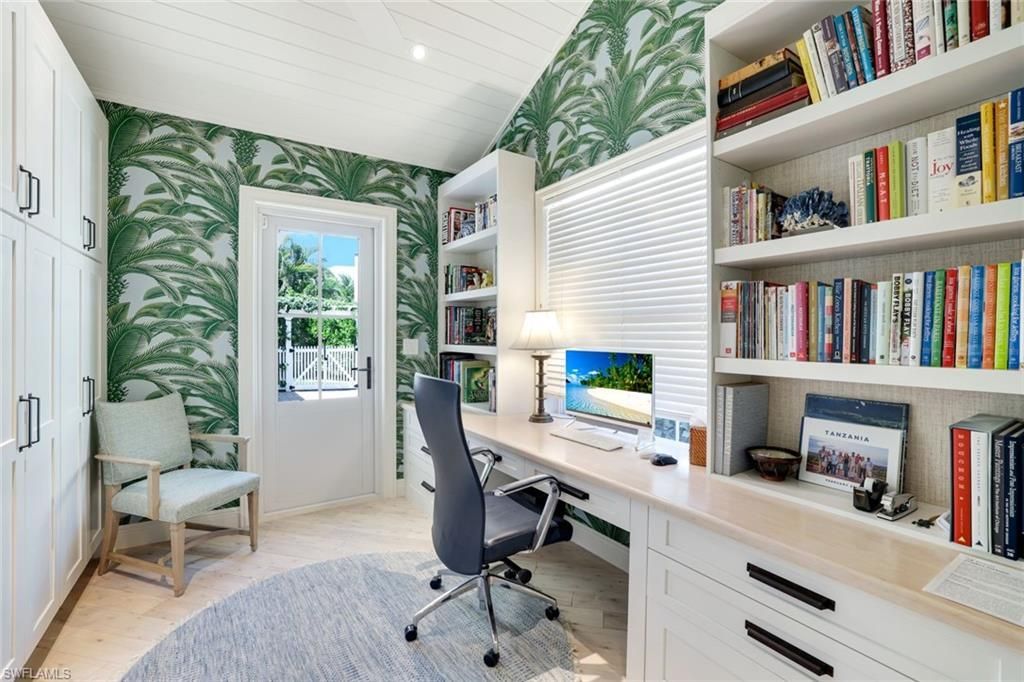 642 6th Ave N, Naples, FL 34102 Photo