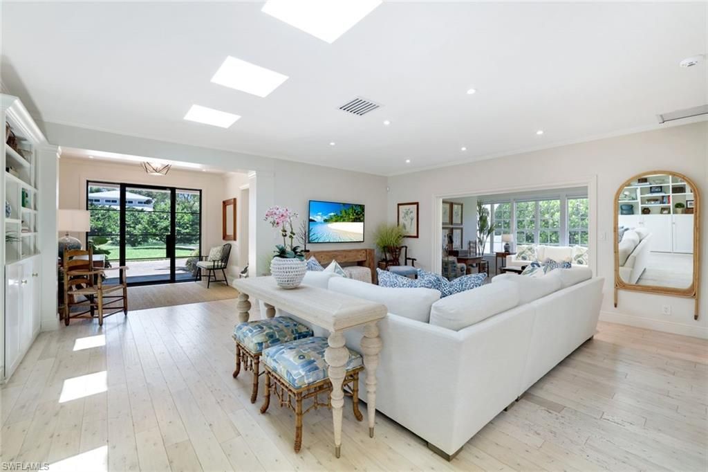 642 6th Ave N, Naples, FL 34102 Photo