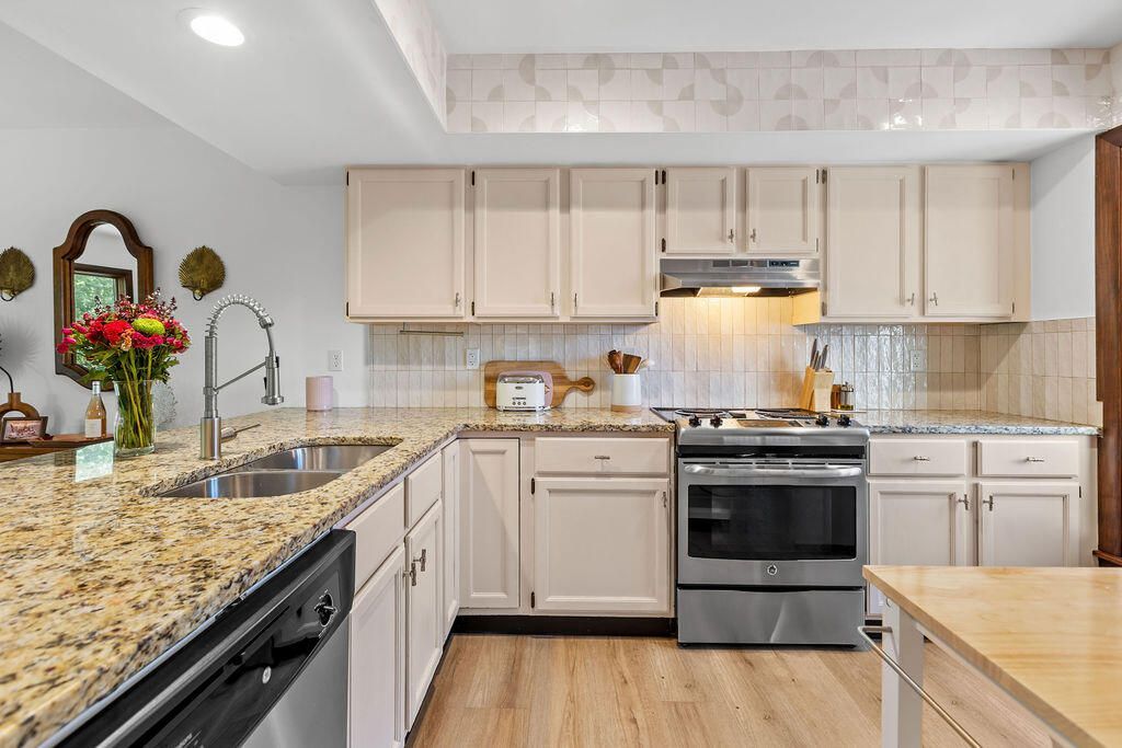 771 Spinnaker Beachhouses Photo 20